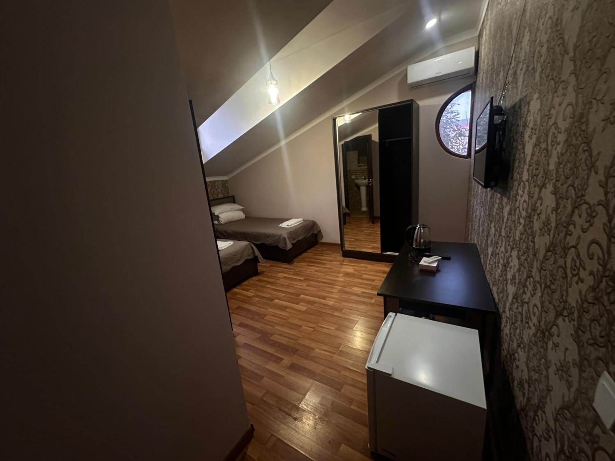 Feier Hotel Jerevan Eksteriør bilde